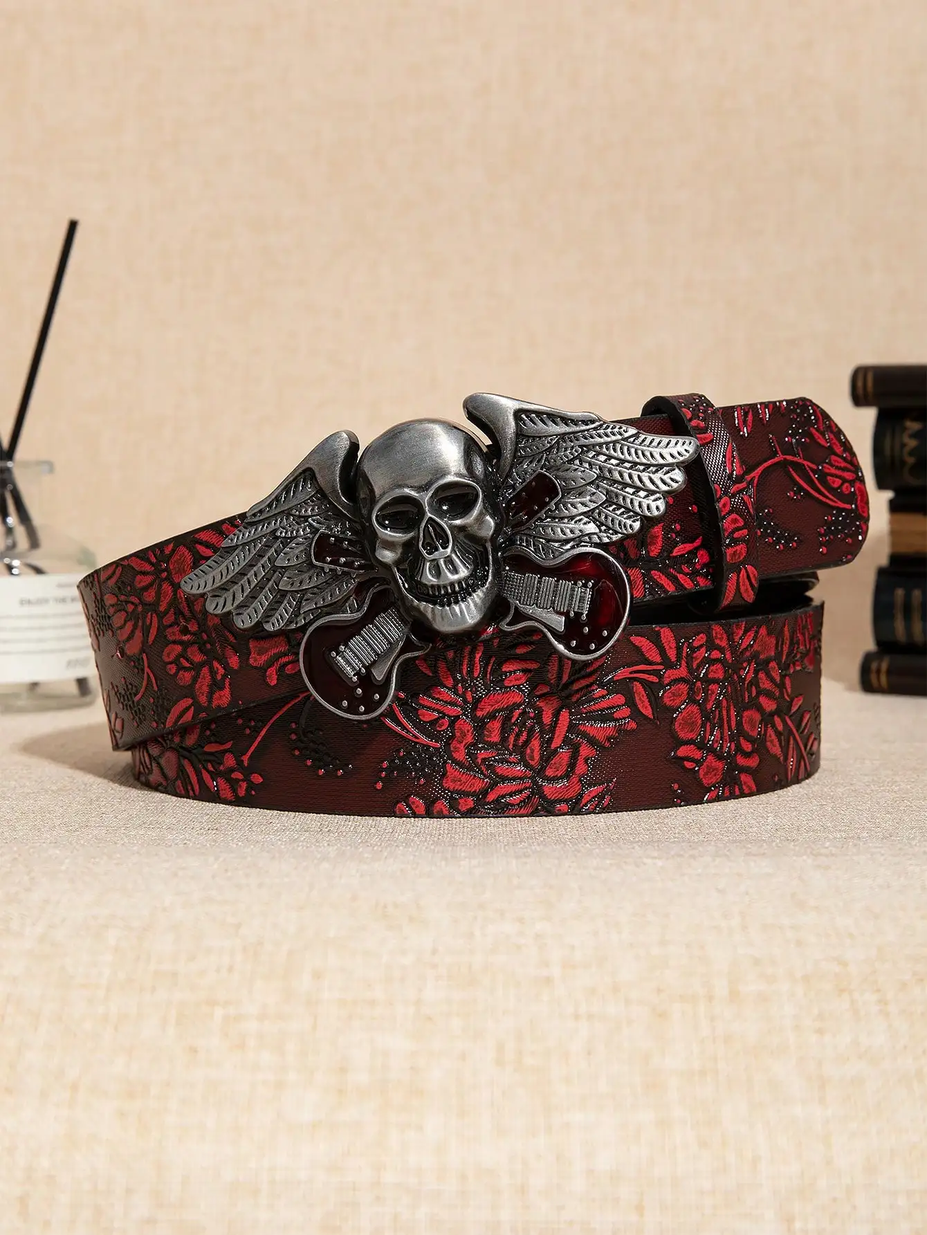 Мужской темный ремень в стиле панк с резьбой в виде черепа, бордовый ремень с цветочным тиснением, джинсовый универсальный ремень для аксессуаров
Мужской темный ремень в стиле панк с резьбой в виде черепа, бордовый ремень с цветочным тиснением, джинсовый универсальный ремень для аксессуаров