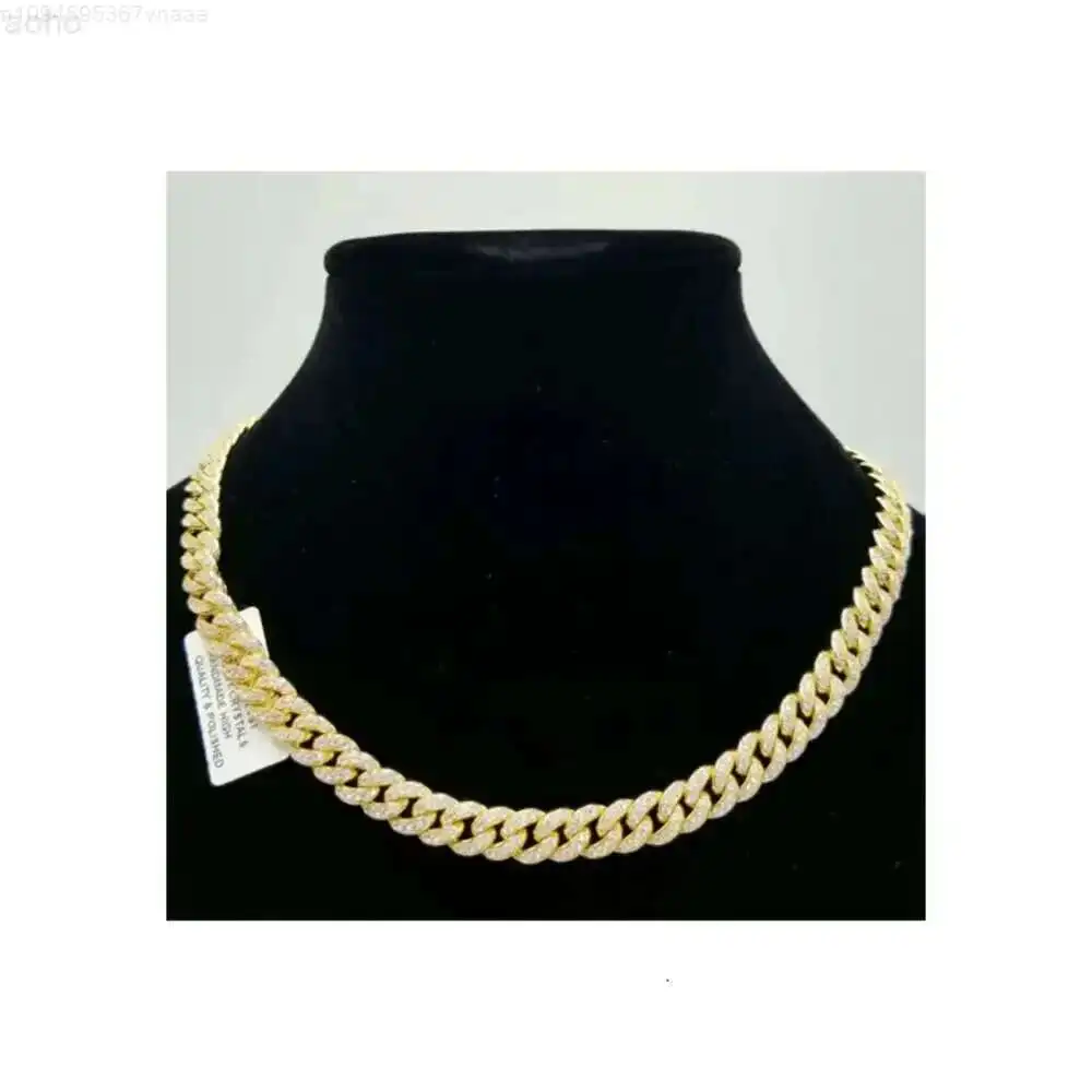 Bust Down 8 Millimeter Elegant Solid Icy Handmade Miami Cuban Link with Vs1 Diamond Clarity Crystals
Bust Down 8 Millimeter Elegant Solid Icy Handmade Miami Cuban Link with Vs1 Diamond Clarity Crystals