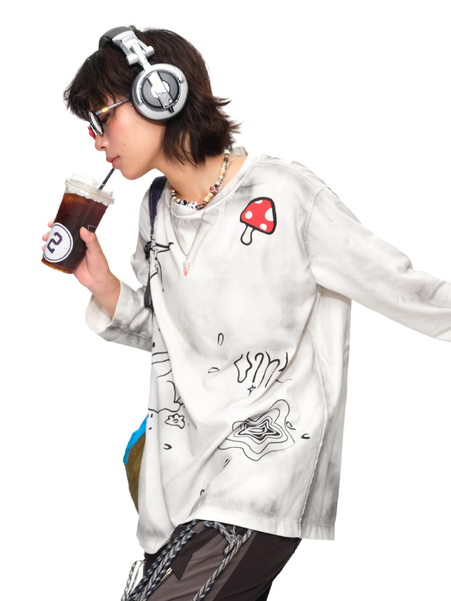 Loose Long Sleeve T-Shirt White Dirt Red Mushroom Print Graffiti Style Base Layer Shirt Casual Cotton Women's Top
Loose Long Sleeve T-Shirt White Dirt Red Mushroom Print Graffiti Style Base Layer Shirt Casual Cotton Women's Top