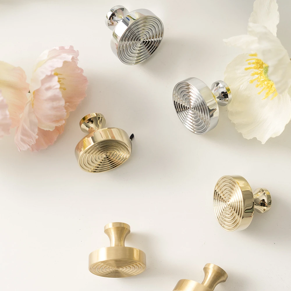 Unique Line/Solid Brass Furniture Handles Door Knobs and Handles for Cabinet Kitchen Cupboard Drawer Pulls Home Decor/Door Knob
Unique Line/Solid Brass Furniture Handles Door Knobs and Handles for Cabinet Kitchen Cupboard Drawer Pulls Home Decor/Door Knob