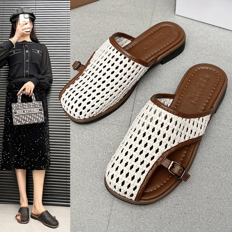 2026 Spring Summer Women Hollow Out Closed Toe Mule Slippers Roman Style Woven Hollow Sandals Low Heel Versatile Summer Slides
2026 Spring Summer Women Hollow Out Closed Toe Mule Slippers Roman Style Woven Hollow Sandals Low Heel Versatile Summer Slides
