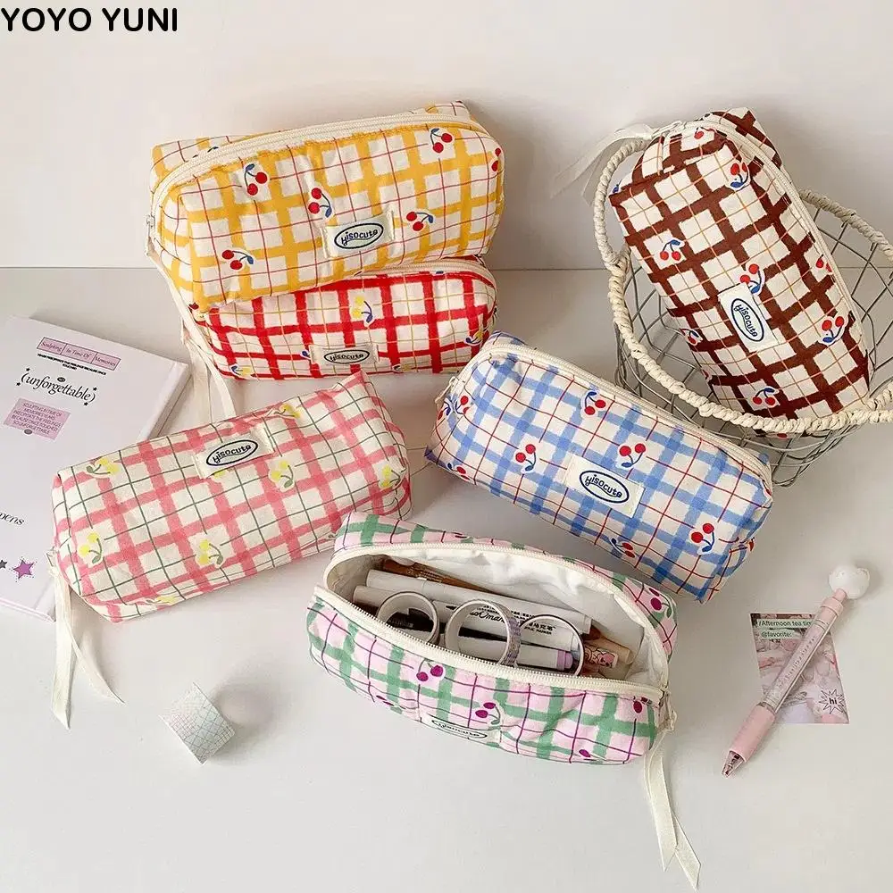 Large Capacity Y2K Cherry Pencil Case Checkered Cartoon Cherry Cosmetics Storage Stationery Storage Bag Handheld Zipper
Large Capacity Y2K Cherry Pencil Case Checkered Cartoon Cherry Cosmetics Storage Stationery Storage Bag Handheld Zipper