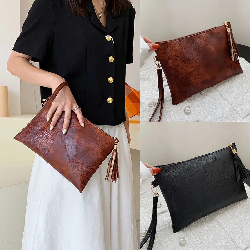 Women's Fashion Retro PU Leather Clutch Bag Large Capacity Zipper Handbag with Tassels Ladies Underarm Bag Luxury Evening Bag
Women's Fashion Retro PU Leather Clutch Bag Large Capacity Zipper Handbag with Tassels Ladies Underarm Bag Luxury Evening Bag