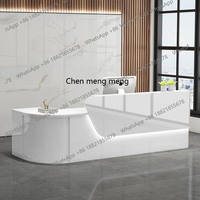 Касса Простая и современная, небольшая стойка с изогнутыми закругленными углами, стойка регистрации
Касса Простая и современная, небольшая стойка с изогнутыми закругленными углами, стойка регистрации