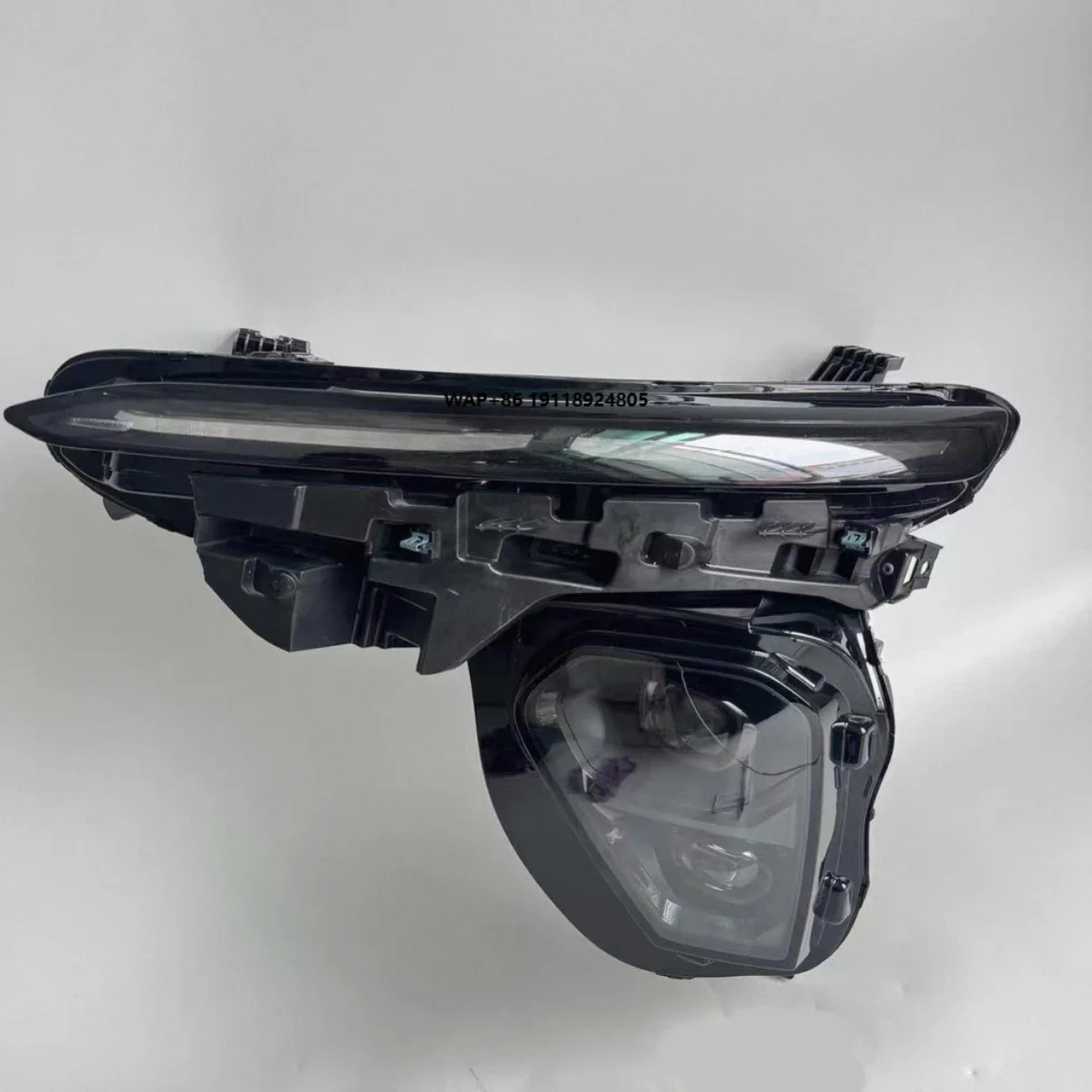 New OEM Hot Sale Factory Quality Auto Spare Parts Left Headlight for NIO ET7 OE P0220714AL
New OEM Hot Sale Factory Quality Auto Spare Parts Left Headlight for NIO ET7 OE P0220714AL