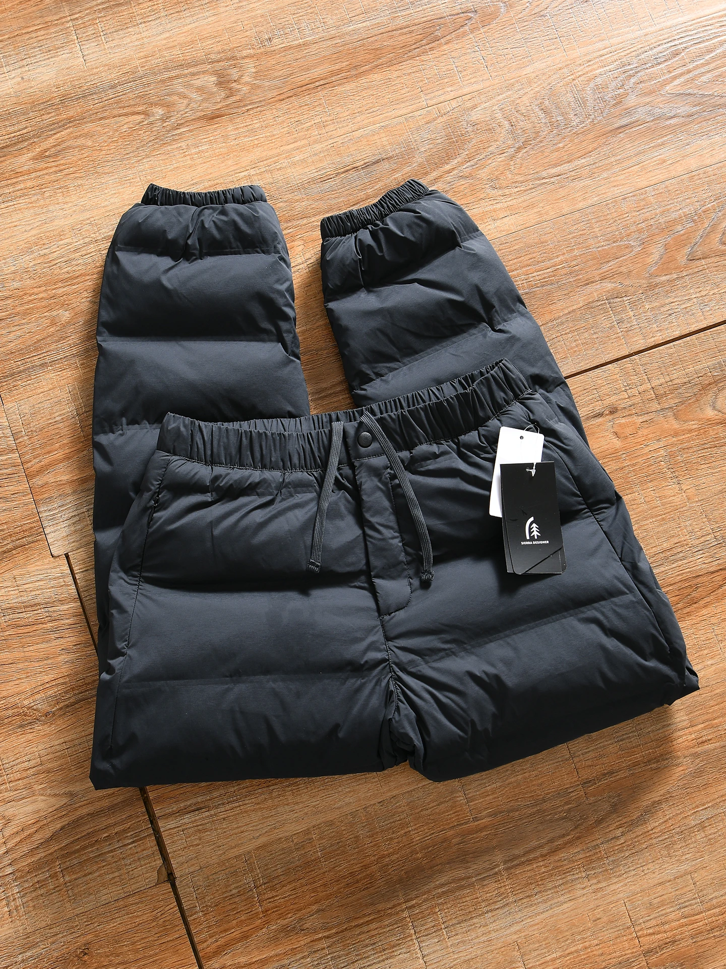 Winter Men's Outdoor Sports Lightweight Cotton Pants Technological Cotton Waterproof Windproof Straight Leg Pants Basic ...
Winter Men's Outdoor Sports Lightweight Cotton Pants Technological Cotton Waterproof Windproof Straight Leg Pants Basic ...