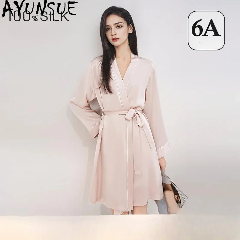 AYUNSUE 100% Mulberry Silk Bathrobe Women 16MM Silk Spring Summer Sleepwear Pijama Feminino Sexi Night Outfit Пижама Женская
AYUNSUE 100% Mulberry Silk Bathrobe Women 16MM Silk Spring Summer Sleepwear Pijama Feminino Sexi Night Outfit Пижама Женская