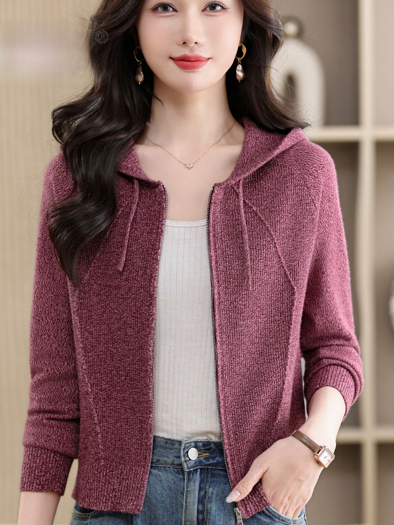 Spring Short Zipper Knitted Cardigan Women's Small Size Versatile Sweater Jacket Warm Top for Middle-Aged And Elderly Mothers
Spring Short Zipper Knitted Cardigan Women's Small Size Versatile Sweater Jacket Warm Top for Middle-Aged And Elderly Mothers