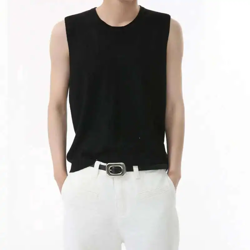 Men's Vest New 2025 Summer Korean Round Neck Design Solid Color Loose Sleeveless T-shirt Knitted Casual Male Top Trend
Men's Vest New 2025 Summer Korean Round Neck Design Solid Color Loose Sleeveless T-shirt Knitted Casual Male Top Trend