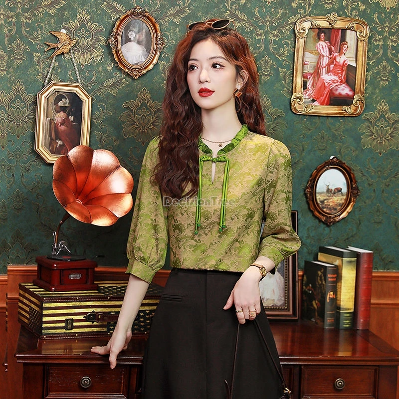 2024 new chinese style vintage temperament tang suit top sexy hollow out improved button qipao top elegant jacquard lady blouse
2024 new chinese style vintage temperament tang suit top sexy hollow out improved button qipao top elegant jacquard lady blouse