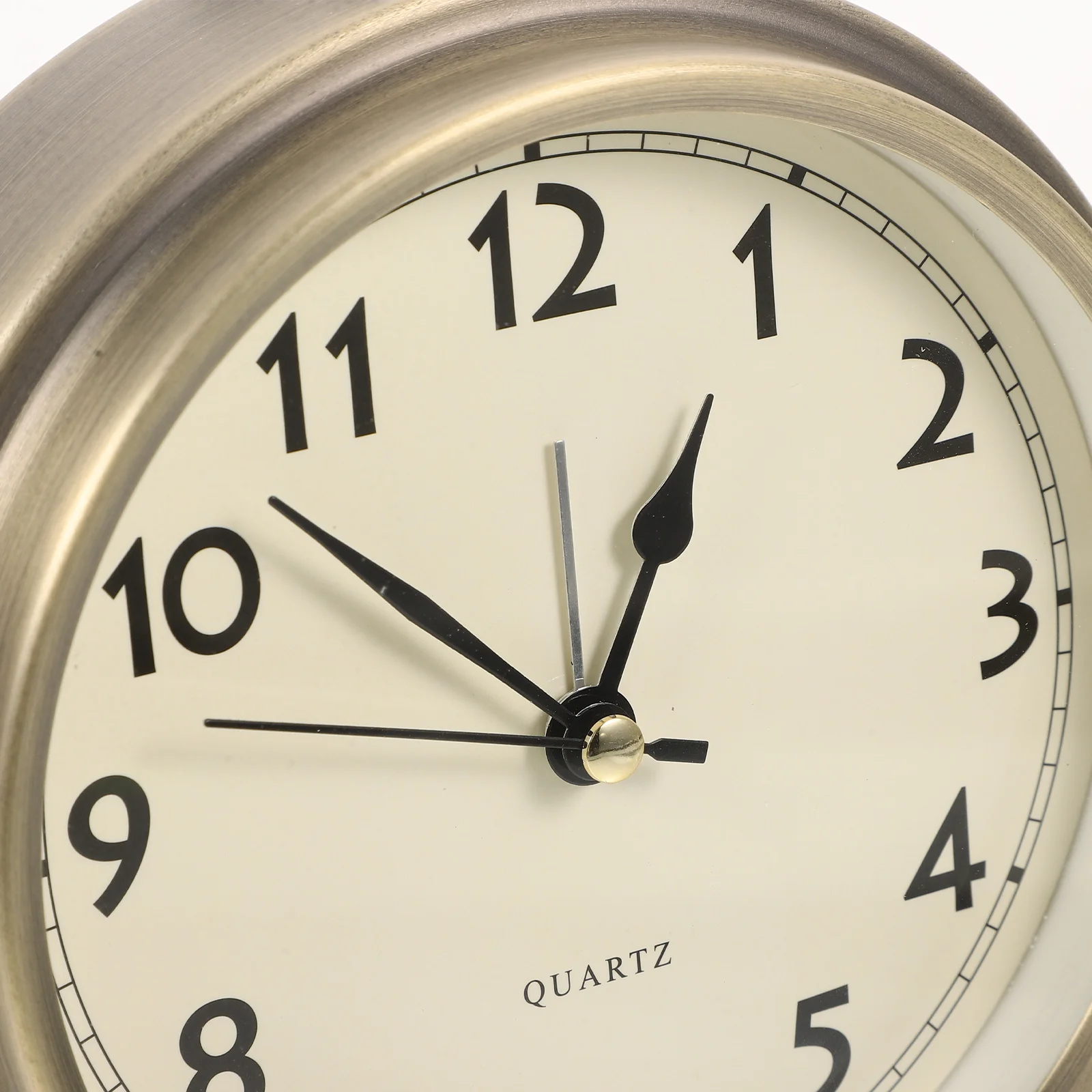 Bronze Metal Clock Silent Alarm Night Light Table Desk Retro Stylish Decoration for Room and Office Table Clock
Bronze Metal Clock Silent Alarm Night Light Table Desk Retro Stylish Decoration for Room and Office Table Clock