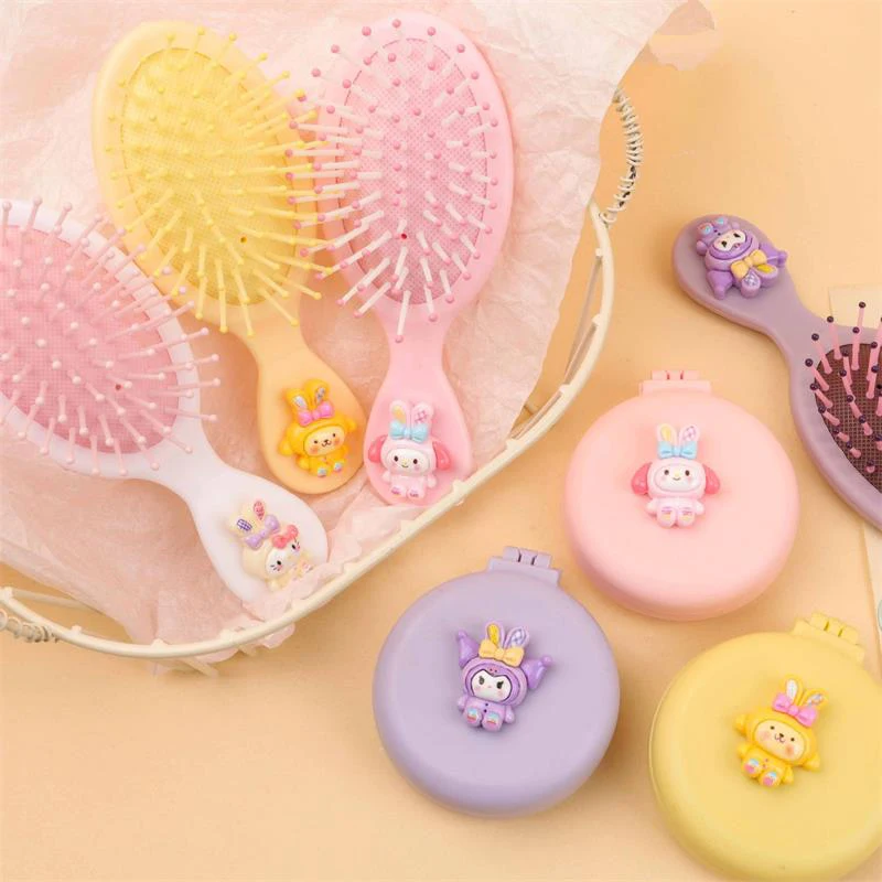 Cute Sanrio Handle Airbag Comb Folding Mirror Comb Hello Kitty Kuromi Melody Foldable Comb Mirror One-piece Girly Makeup Mirror
Cute Sanrio Handle Airbag Comb Folding Mirror Comb Hello Kitty Kuromi Melody Foldable Comb Mirror One-piece Girly Makeup Mirror