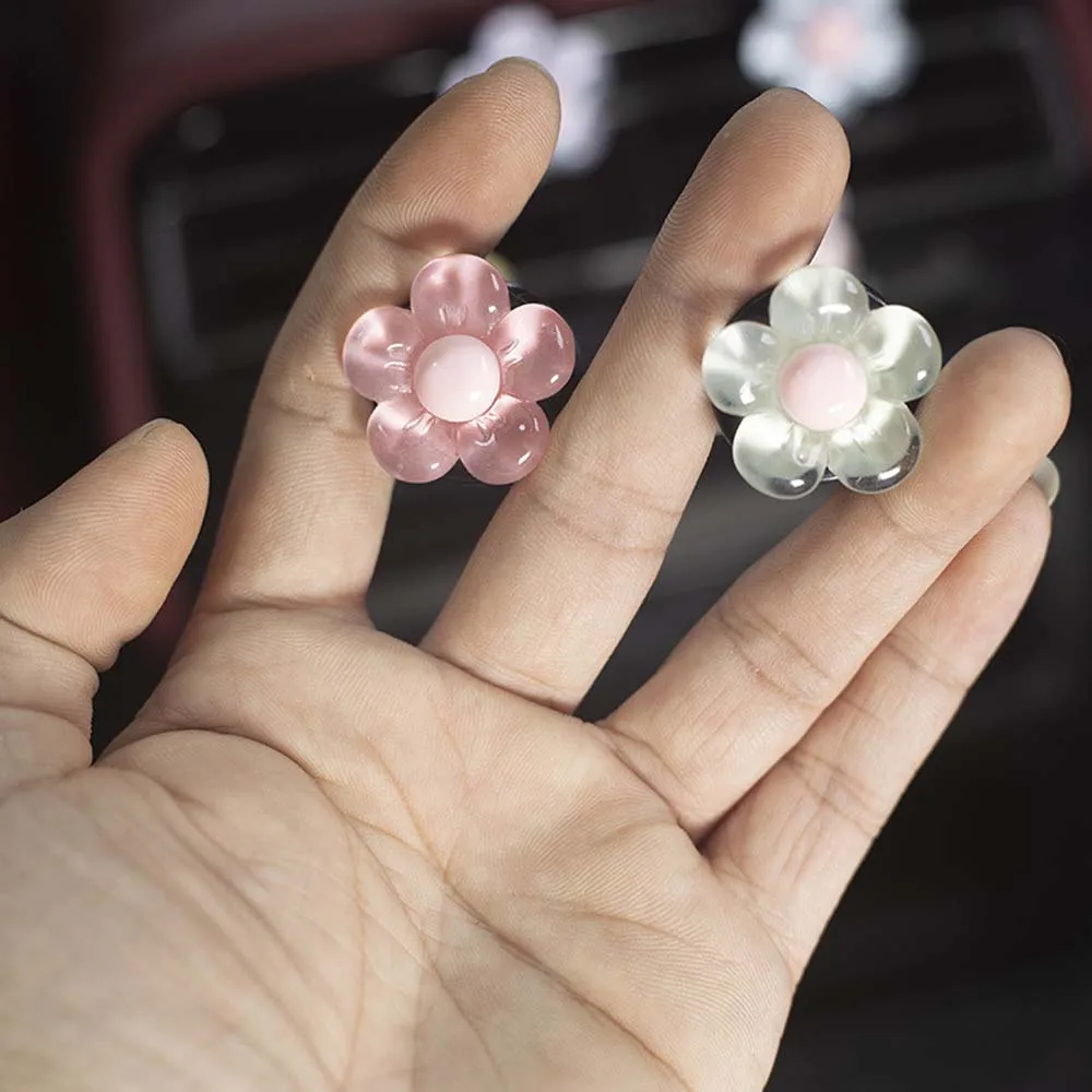 6 PCS Macaron color perfume clip PVC jelly color small daisy fragrance clip for car air outlet Car small flower interior pendant
6 PCS Macaron color perfume clip PVC jelly color small daisy fragrance clip for car air outlet Car small flower interior pendant