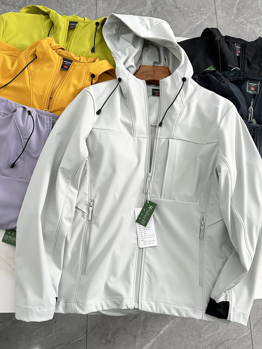Casual Men's Windbreaker Jaet Outdoor Sports Coat Stand Fit Nylon Polyester Blend Zipper Closure Hooded Long Sve Coat
Casual Men's Windbreaker Jaet Outdoor Sports Coat Stand Fit Nylon Polyester Blend Zipper Closure Hooded Long Sve Coat