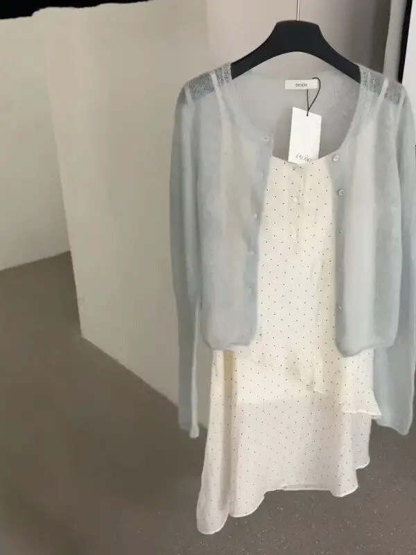 Spring Chic Women's Blue Sun Protection Cardigan And Polka Dot Tank Top Set Casual Style High Waist Skirt Two-Piece Suit
Spring Chic Women's Blue Sun Protection Cardigan And Polka Dot Tank Top Set Casual Style High Waist Skirt Two-Piece Suit