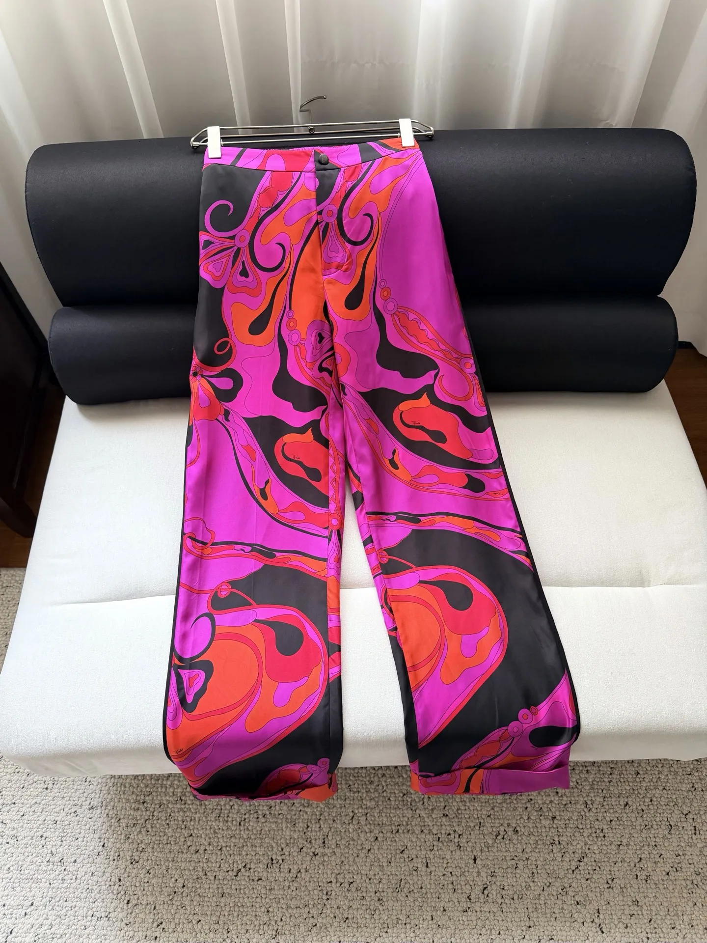 Women's Purple Red and Black Set Turn-Down Collar Single Breasted Long Sleeved Shirt + Wide-leg Pants
Women's Purple Red and Black Set Turn-Down Collar Single Breasted Long Sleeved Shirt + Wide-leg Pants