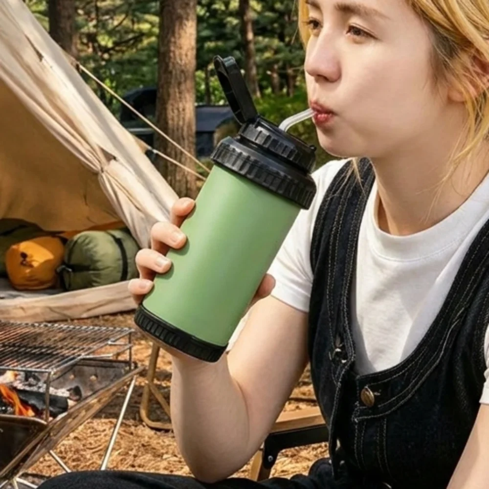 Leakproof Silicone Folding Water Bottle 750ml Portable Collapsible Sports Water Flask Lightweight Creative Fitness Drinking Cups
Leakproof Silicone Folding Water Bottle 750ml Portable Collapsible Sports Water Flask Lightweight Creative Fitness Drinking Cups