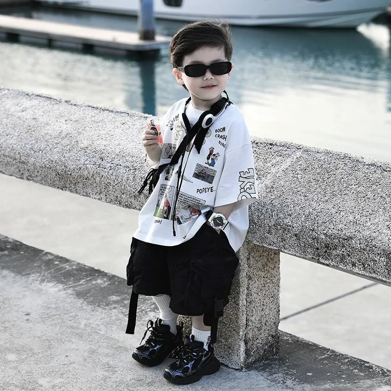 2025 Summer New Korean Style Streetwear Boys' Two-piece Sets Full Fun Cartoon Printed T-shirt Cargo Pants Fashion Handsome Suits
2025 Summer New Korean Style Streetwear Boys' Two-piece Sets Full Fun Cartoon Printed T-shirt Cargo Pants Fashion Handsome Suits