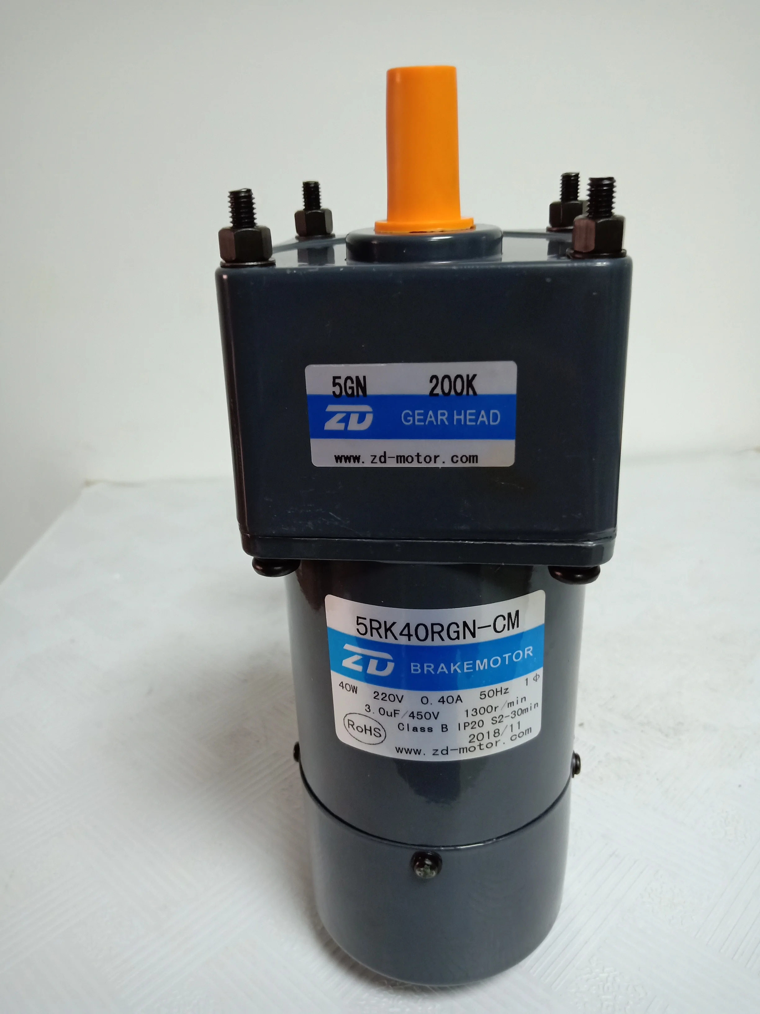 40w 220v Motor 5RK40RGN-CM Single Phase With Brake With Gear Head 180:1 Gear Motor With Speed Control
40w 220v Motor 5RK40RGN-CM Single Phase With Brake With Gear Head 180:1 Gear Motor With Speed Control
