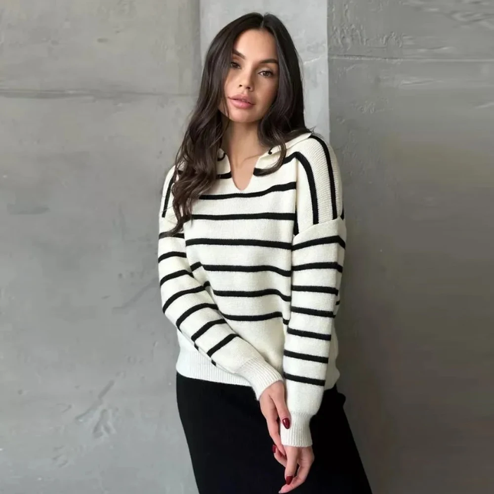 MingMingXi 2025 Autumn Winter Striped Sweater Pullovers Black and White Knitted Pullover Polo Collar Women's Loose Sweaters
MingMingXi 2025 Autumn Winter Striped Sweater Pullovers Black and White Knitted Pullover Polo Collar Women's Loose Sweaters