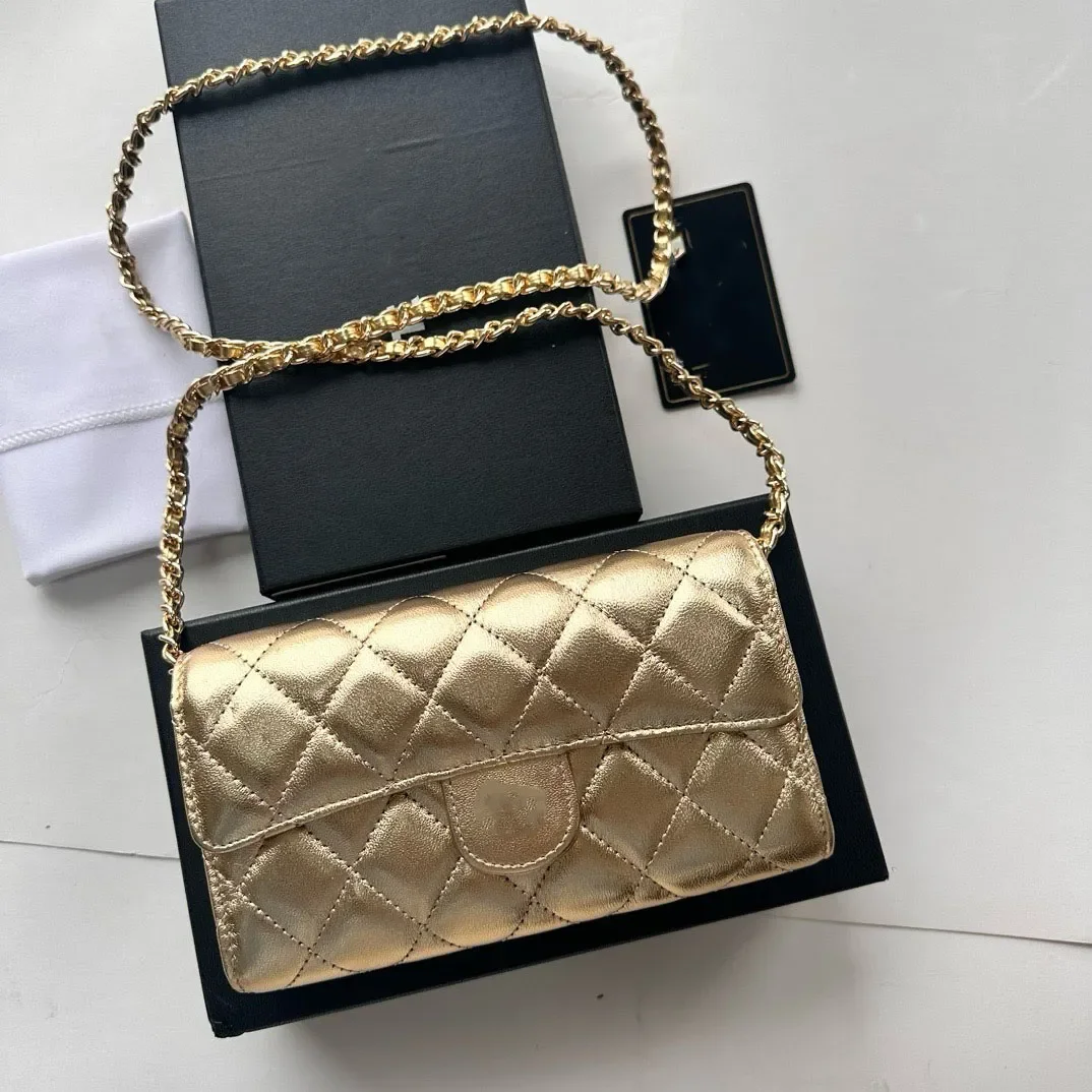 Designer Shoulder Chain Bag Shiny Gold bag sier Clutch Flap Handbag Totes Bags Wallet Leather Purse
Designer Shoulder Chain Bag Shiny Gold bag sier Clutch Flap Handbag Totes Bags Wallet Leather Purse