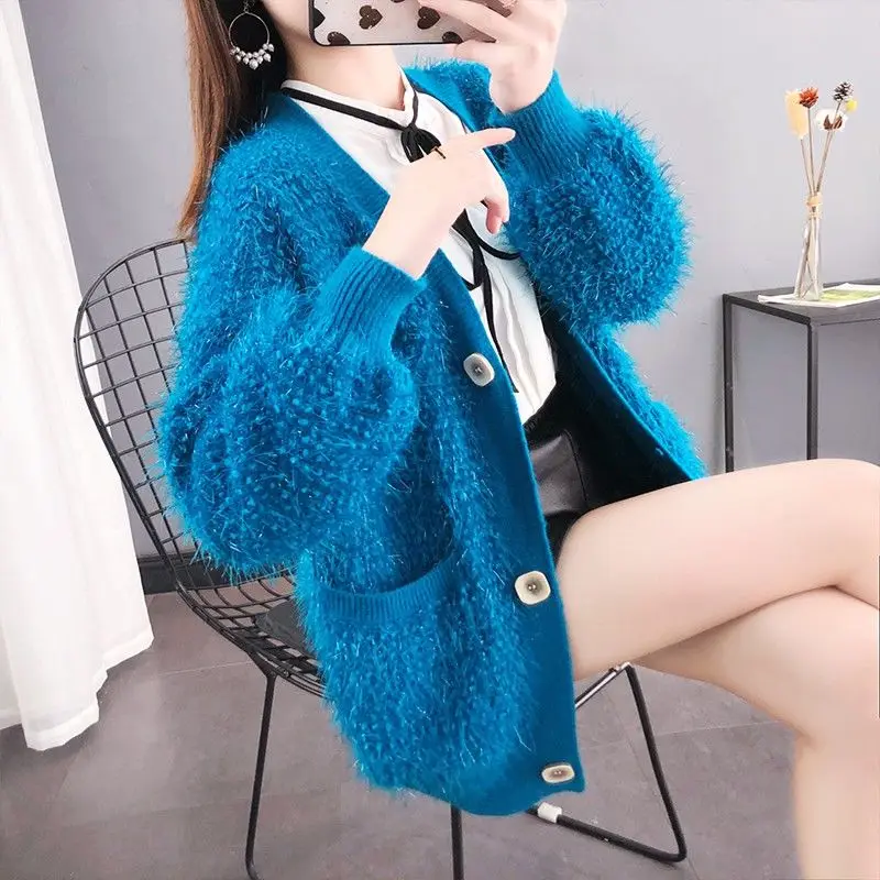 V-neck Knitted Cardigan Sweater Women Coat Imitation Mink Velvet Relaxed Casual Sweet Fashion Korea Clothing U752
V-neck Knitted Cardigan Sweater Women Coat Imitation Mink Velvet Relaxed Casual Sweet Fashion Korea Clothing U752