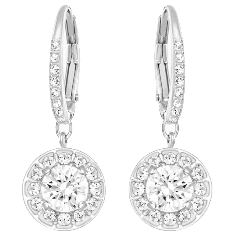 Круглые серьги-подвески с кристаллами паве
Круглые серьги-подвески с кристаллами паве