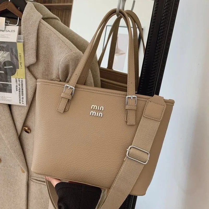 Stylish Vintage Elegant Diaper Bags For Women Large Capacity Leather Tote Bag Minimalist Classic Luxury Designer Fashion
Stylish Vintage Elegant Diaper Bags For Women Large Capacity Leather Tote Bag Minimalist Classic Luxury Designer Fashion