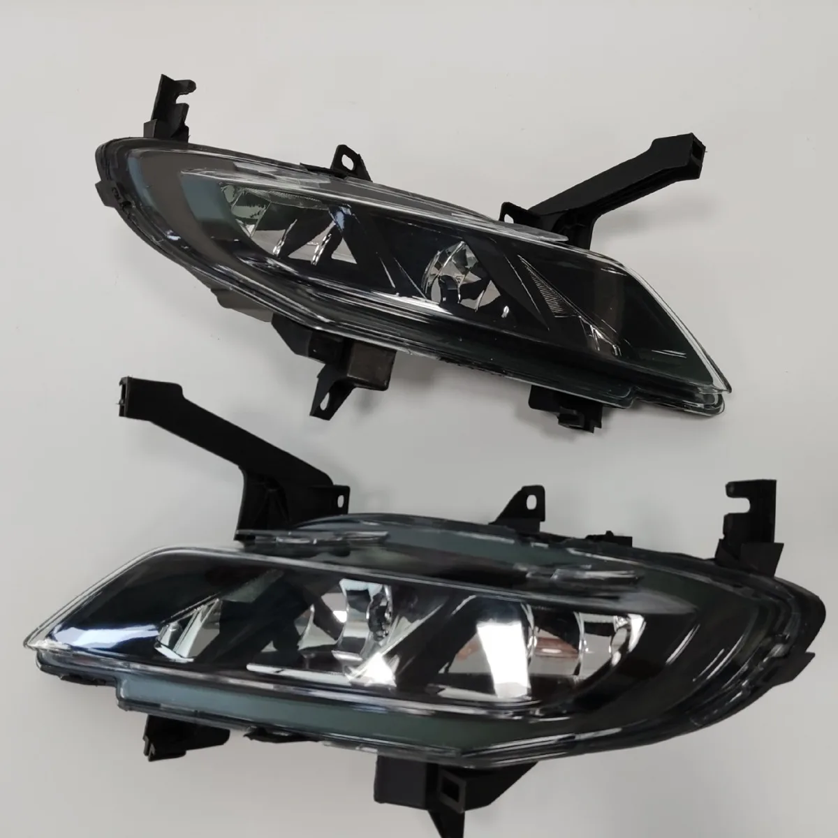 Applicable to 2016 Nissan MAXIMA Xima, fog lamp 26150-4RK0A 26155-4RK0A
Applicable to 2016 Nissan MAXIMA Xima, fog lamp 26150-4RK0A 26155-4RK0A
