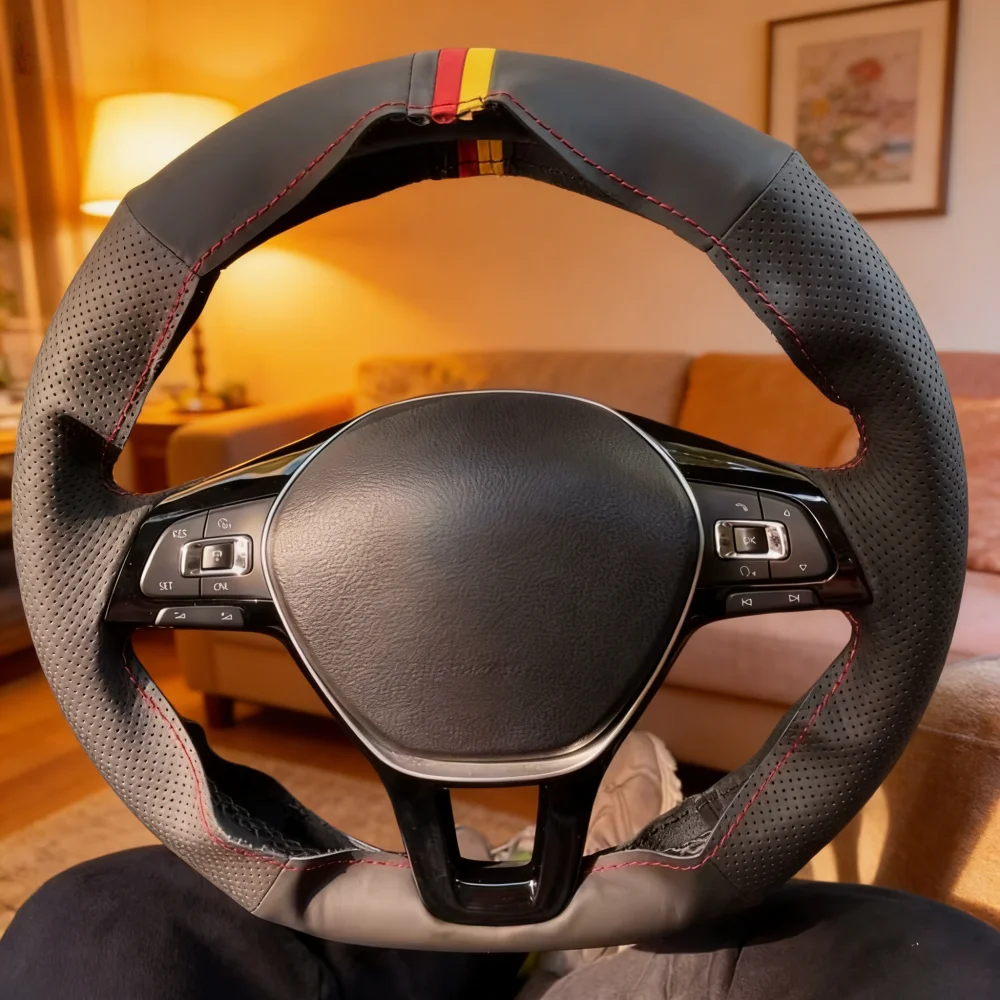 Изготовленный на заказ чехол на руль автомобиля Golf 7 Mk7, новый Polo Passat B8 Tiguan Sharan, кожаный чехол на руль для Volkswagen Jetta
Изготовленный на заказ чехол на руль автомобиля Golf 7 Mk7, новый Polo Passat B8 Tiguan Sharan, кожаный чехол на руль для Volkswagen Jetta