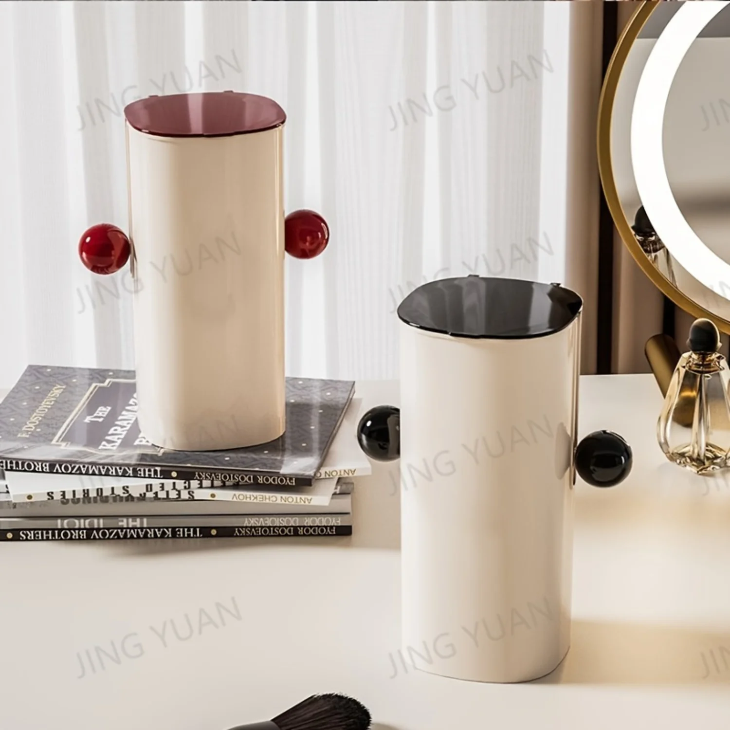 Makeup Brush Holder with Lid, Dustproof Storage Box for Makeup Tools, Dressing Table Organizer - Bathroom Countertop
Makeup Brush Holder with Lid, Dustproof Storage Box for Makeup Tools, Dressing Table Organizer - Bathroom Countertop