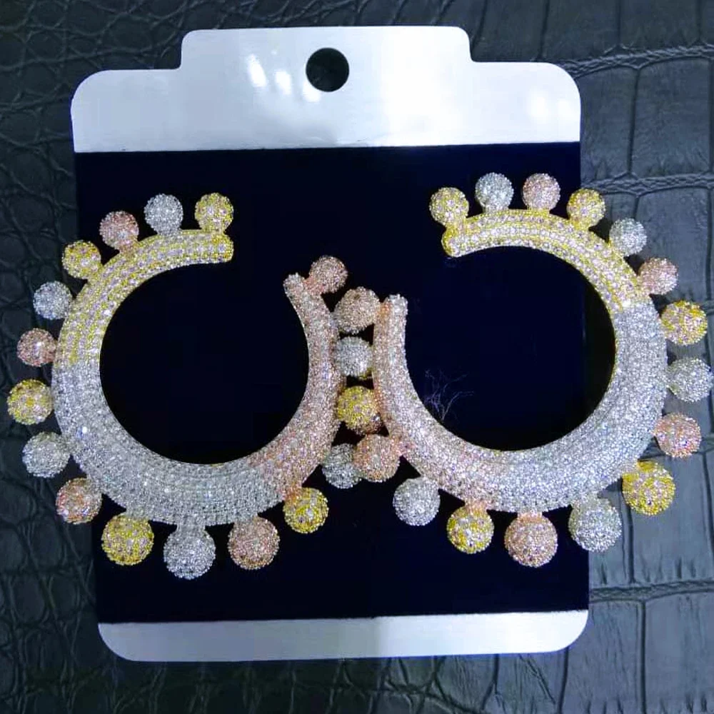 Soramoore 2023 Dubai Nigerian Big Round Stud Earrings AAA Cubic Zirconia Bridal Wedding Earrings Fashion Jewelry Womens Jewelry
Soramoore 2023 Dubai Nigerian Big Round Stud Earrings AAA Cubic Zirconia Bridal Wedding Earrings Fashion Jewelry Womens Jewelry
