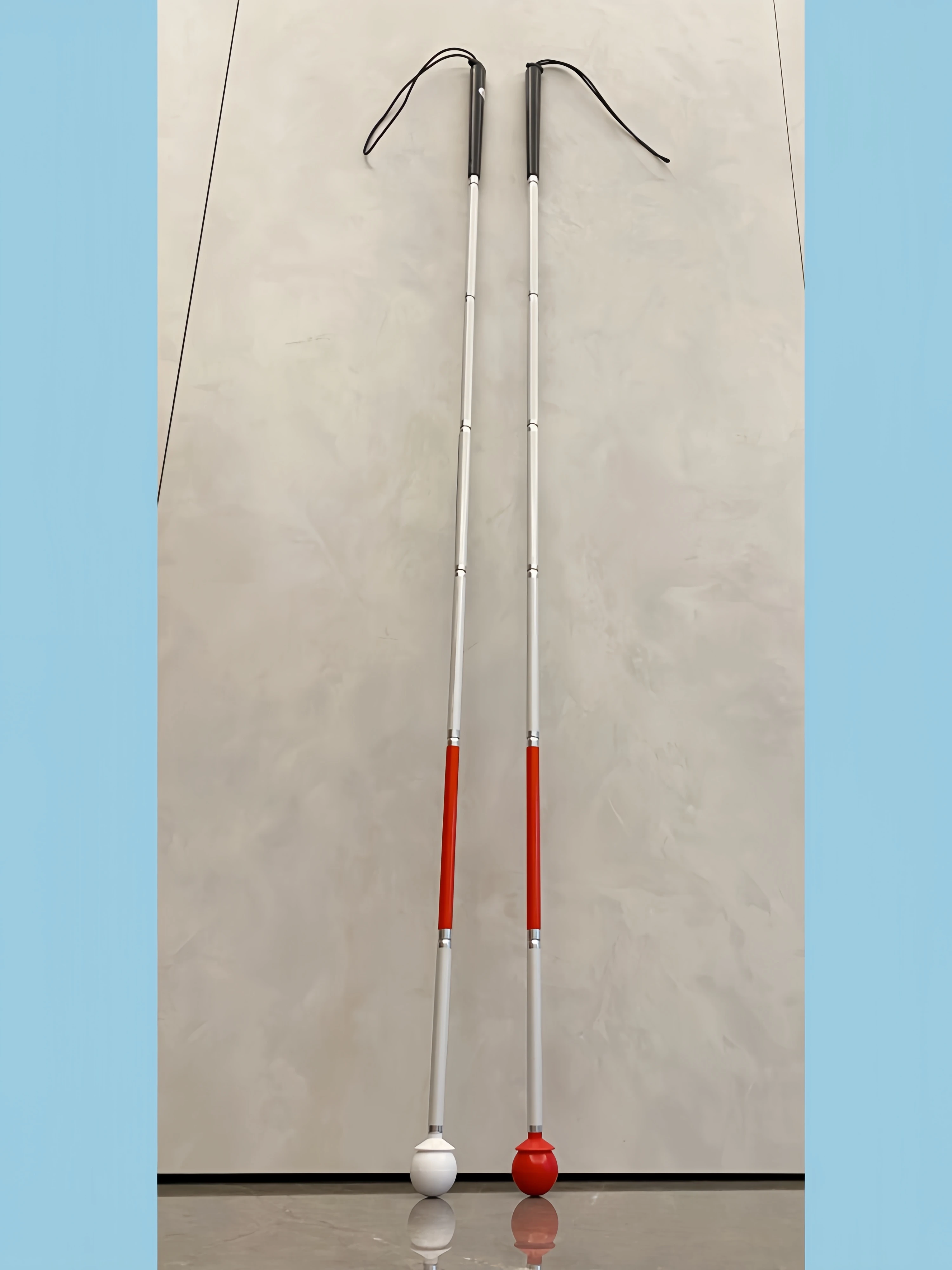 Professional Foldable White Cane for the Blind Visual Impaired People Long Cane Light Portable Crutch with Round Ball End Tip
Professional Foldable White Cane for the Blind Visual Impaired People Long Cane Light Portable Crutch with Round Ball End Tip