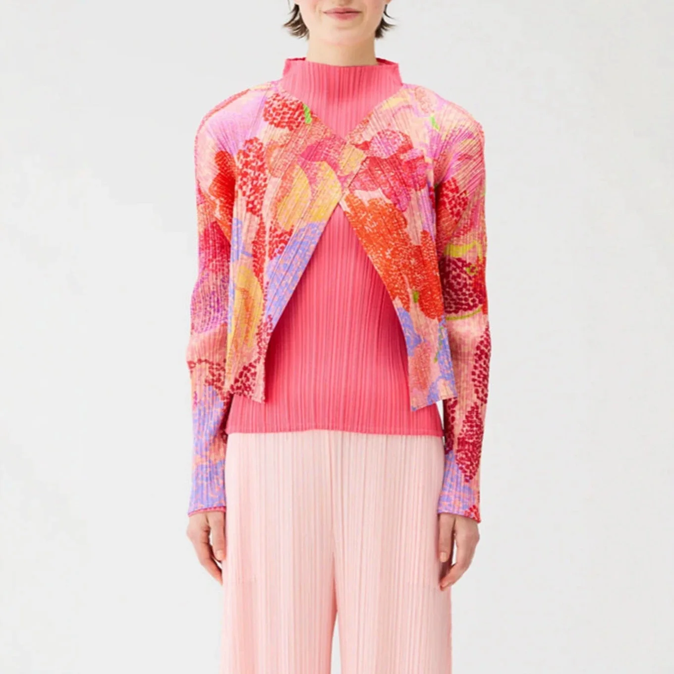 Spring and Autumn Women Thin Coat with Folded Printed Long Sleeve Cardigan Design Loose Large Stretch Fashion Female Top
Spring and Autumn Women Thin Coat with Folded Printed Long Sleeve Cardigan Design Loose Large Stretch Fashion Female Top