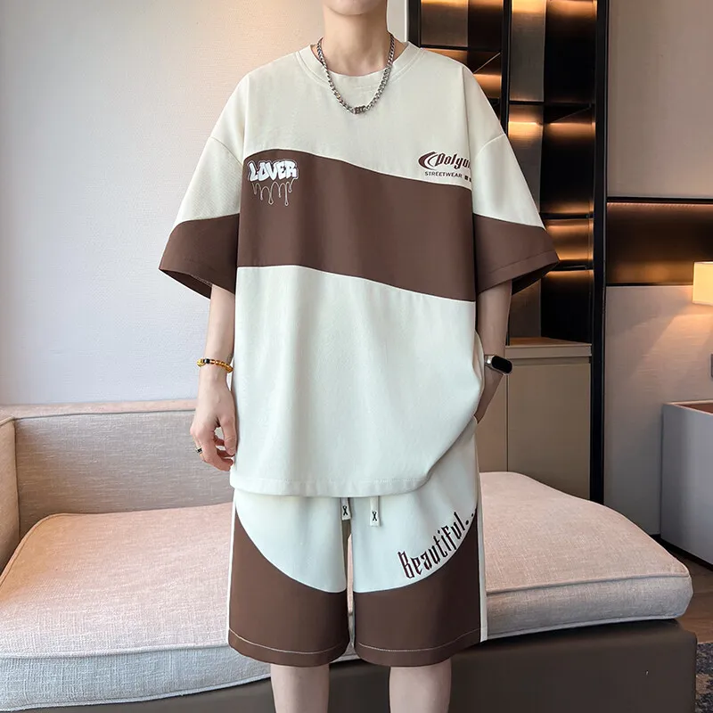 Summer Men Sets Streetwear T-Shirts +Shorts 2 Pieces Suits Breathable Loose Casual Man Sportswear Loose Set
Summer Men Sets Streetwear T-Shirts +Shorts 2 Pieces Suits Breathable Loose Casual Man Sportswear Loose Set