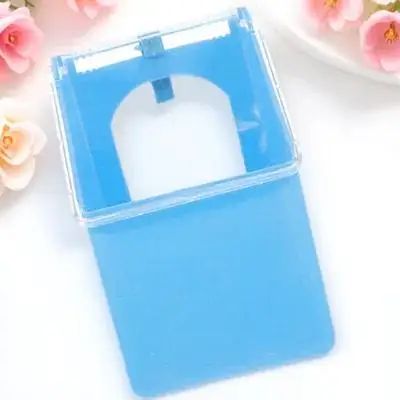 Multifunctional Hanging Box Single Pigeon Feeding Blue Large Capacity Practical Gift Easy Install Birdcage Feeder Accessories
Multifunctional Hanging Box Single Pigeon Feeding Blue Large Capacity Practical Gift Easy Install Birdcage Feeder Accessories
