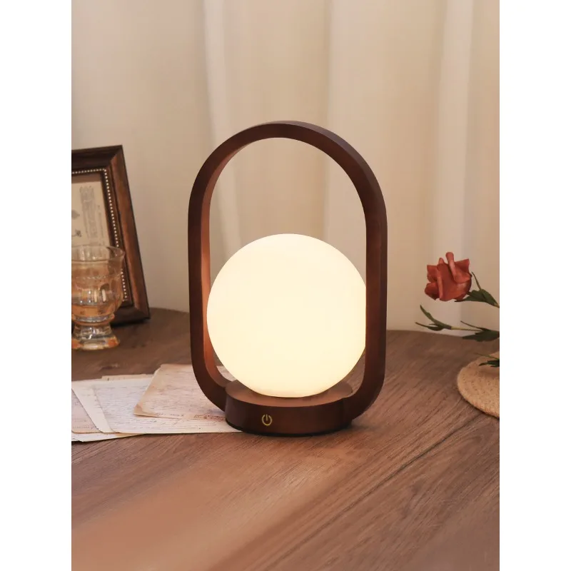 Retro desk lamp American light luxury portable creative medieval touch remote control charging bedroom atmosphere bedside
Retro desk lamp American light luxury portable creative medieval touch remote control charging bedroom atmosphere bedside