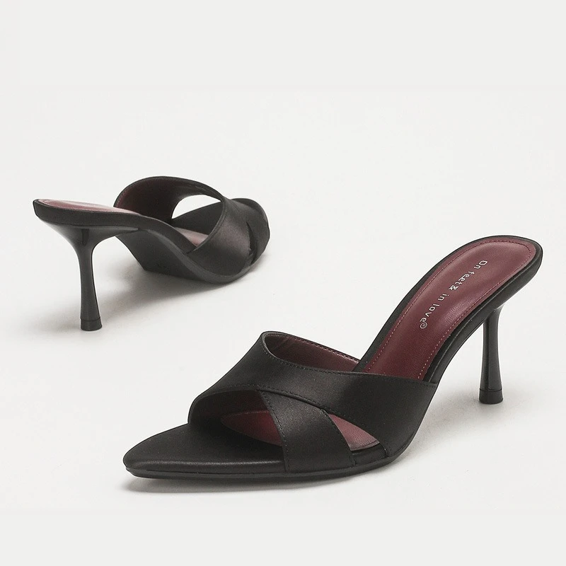 2026 Summer Black Satin Crisscross Slide Sandals Women Pointed Toe Thin Heel Mules for Office Work and Date Night
2026 Summer Black Satin Crisscross Slide Sandals Women Pointed Toe Thin Heel Mules for Office Work and Date Night
