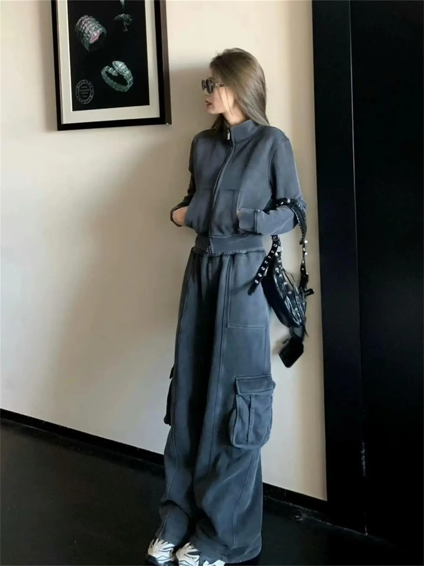 Street Style Casual Sportswear Set Women's Loose Slimming Korean Version Student Heavy Coat Wide Leg Pants Two Piece Set
Street Style Casual Sportswear Set Women's Loose Slimming Korean Version Student Heavy Coat Wide Leg Pants Two Piece Set
