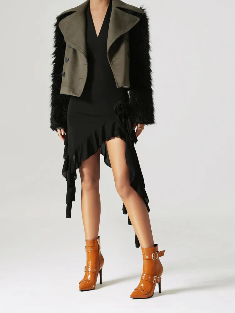 Красные ботинки на шпильке, ботинки с острым носком, боковая молния, пряжка ремня, сексуальные женские ботинки на высоком каблуке
Красные ботинки на шпильке, ботинки с острым носком, боковая молния, пряжка ремня, сексуальные женские ботинки на высоком каблуке