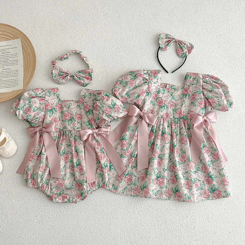 Summer Kids Baby Girls Short Sleeve Sisters Dress Infant Rompers Baby Girls Sweet Flower Princess Children Clothes Dress
Summer Kids Baby Girls Short Sleeve Sisters Dress Infant Rompers Baby Girls Sweet Flower Princess Children Clothes Dress
