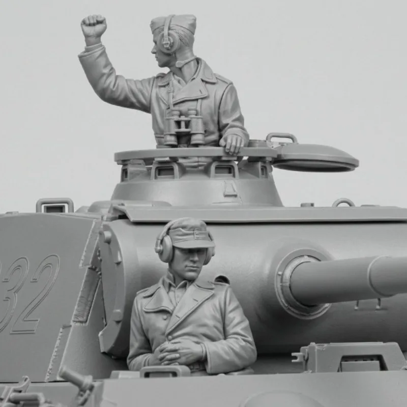 1/35 Scale Die Casting Resin Figure Model Kits Historical Military Panzer Commander Set Unassembled and Unpainted 305
1/35 Scale Die Casting Resin Figure Model Kits Historical Military Panzer Commander Set Unassembled and Unpainted 305
