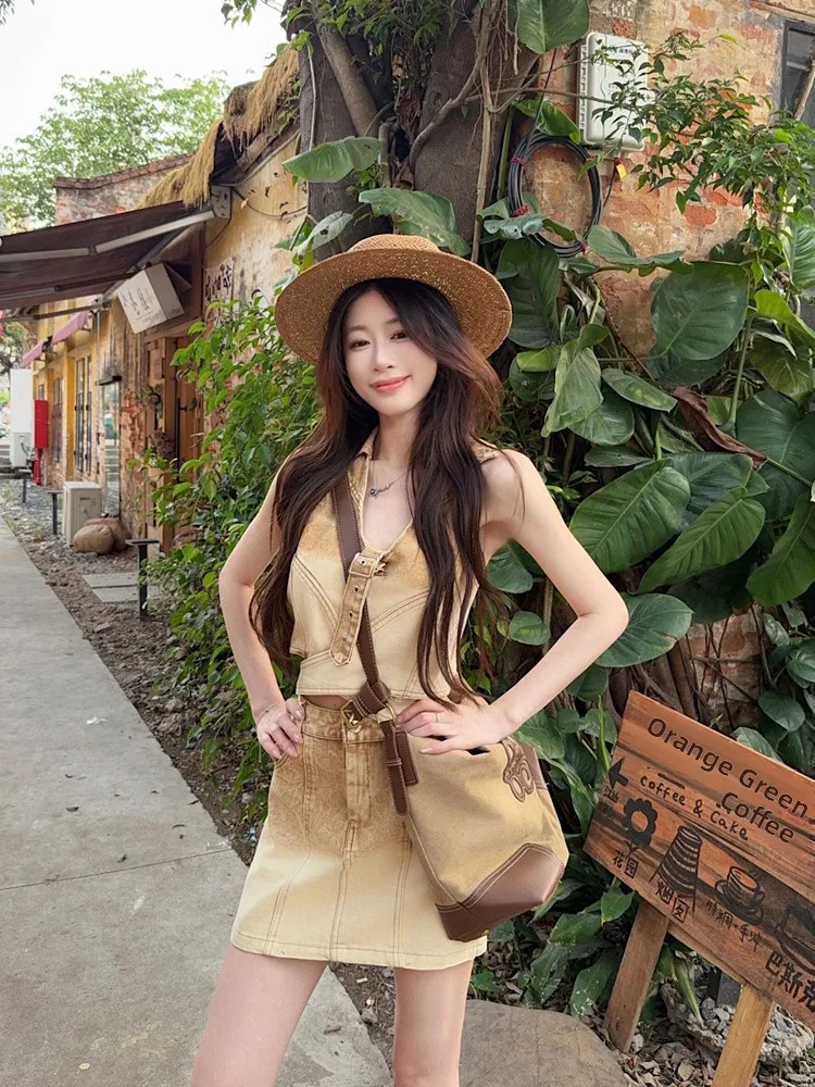 Retro American Spicy Girl Gradient Lapel Denim Vest Wrap around Skirt Women's Fashion Set Summer 2026 Short Sleeve Slim ...
Retro American Spicy Girl Gradient Lapel Denim Vest Wrap around Skirt Women's Fashion Set Summer 2026 Short Sleeve Slim ...