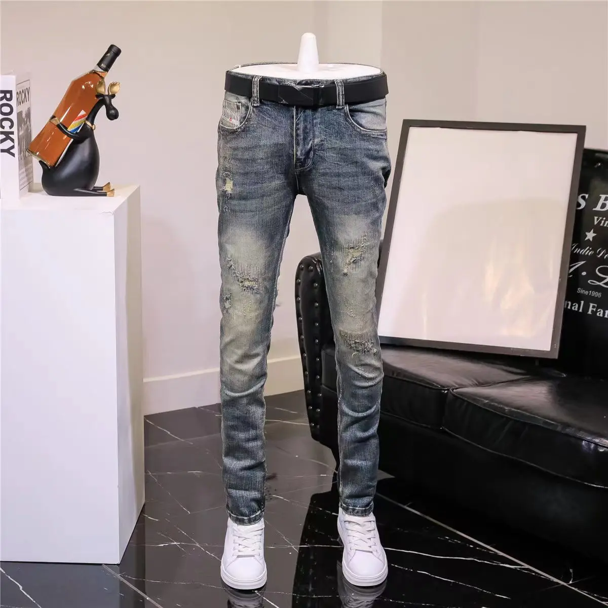 Men's Slim Fit Jeans Elastic Patchwork Trendy Spring Autumn Cotton Stretch Denim mid Waist Zipper Casual Long Pants
Men's Slim Fit Jeans Elastic Patchwork Trendy Spring Autumn Cotton Stretch Denim mid Waist Zipper Casual Long Pants
