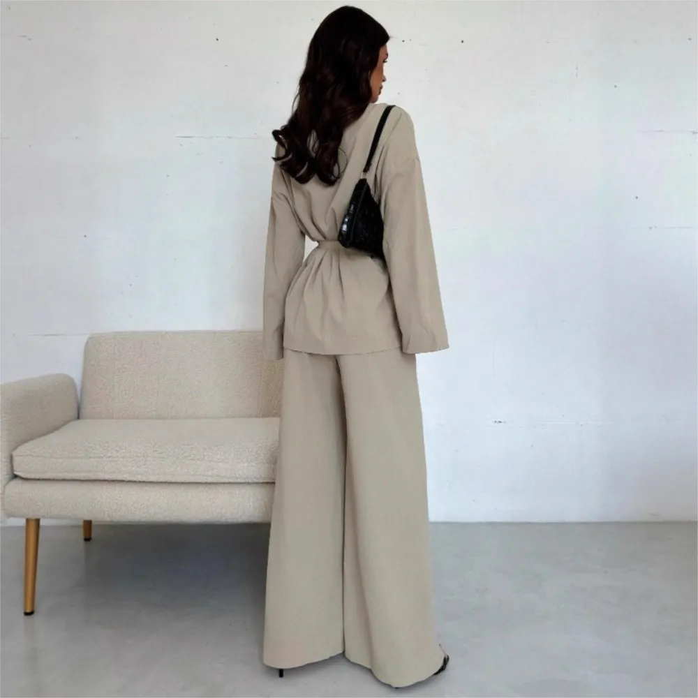 Fashion V Neck Long-sleeved Belt Tied Top For Women's Autumn New Style Elegant Female Office Wide-leg Trousers 2 Piece Set 2025
Fashion V Neck Long-sleeved Belt Tied Top For Women's Autumn New Style Elegant Female Office Wide-leg Trousers 2 Piece Set 2025