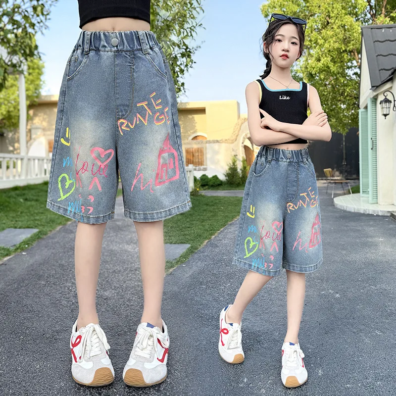 Girls Graffiti Denim Five points -Shorts Summer 2025 New Children Loose Casual Mid-Length Pants Trendy Short Trousers for Kids
Girls Graffiti Denim Five points -Shorts Summer 2025 New Children Loose Casual Mid-Length Pants Trendy Short Trousers for Kids