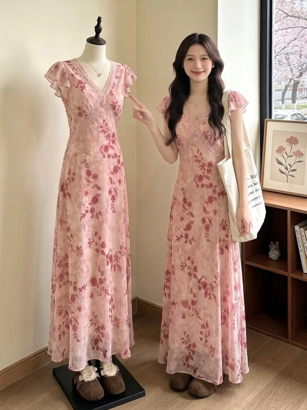 Pink V-neck Shoulder-baring Floral Dress Beautiful Absolutely Stylish Summer New Arrival plus Size Women's Korean Style Dress
Pink V-neck Shoulder-baring Floral Dress Beautiful Absolutely Stylish Summer New Arrival plus Size Women's Korean Style Dress