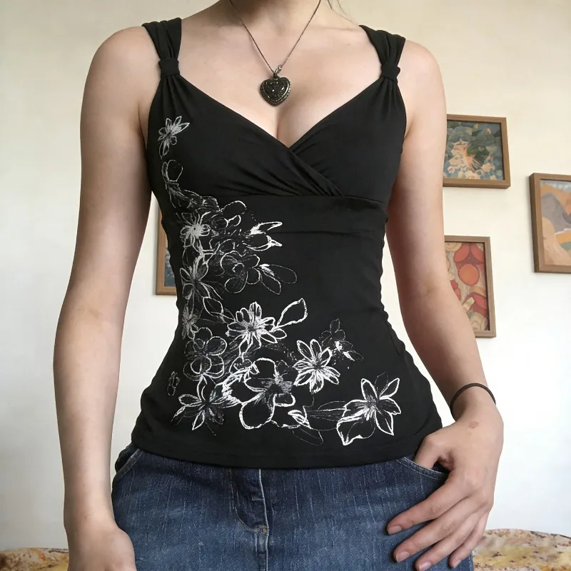 AltGoth Cottagecore Y2k Vintage Vest Women Mall Gothic Streetwear Aesthetic Hotsweet Florals Printed Corset Crop Tank Tops Femme
AltGoth Cottagecore Y2k Vintage Vest Women Mall Gothic Streetwear Aesthetic Hotsweet Florals Printed Corset Crop Tank Tops Femme