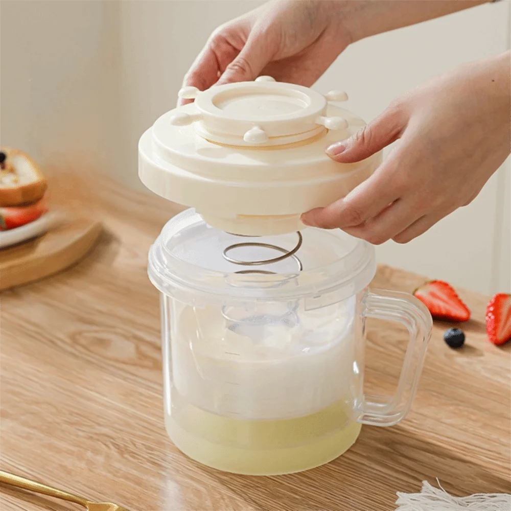 Spring Press Yogurt Strainer With Filter Cloth Rotating Wheel Handle Greek Yogurt Maker Fine Mesh Homemade Yogurt Filter
Spring Press Yogurt Strainer With Filter Cloth Rotating Wheel Handle Greek Yogurt Maker Fine Mesh Homemade Yogurt Filter