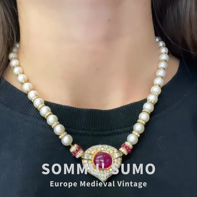 Short Love Pearl Necklace Vintage Niche Necklace Jewelry Matching Earrings 
Short Love Pearl Necklace Vintage Niche Necklace Jewelry Matching Earrings